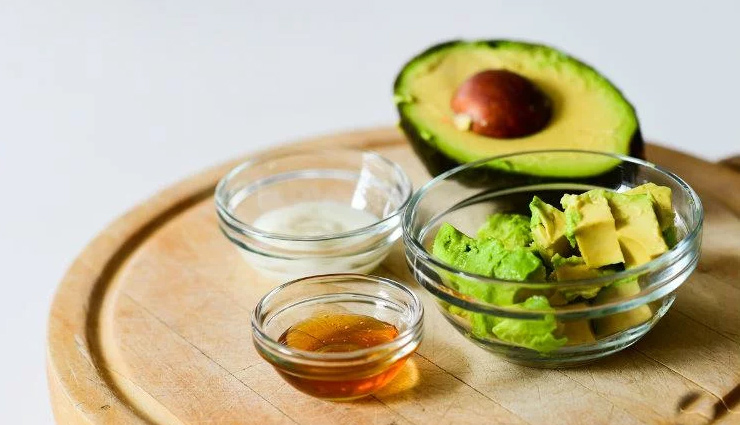 avocado face packs,avocado face packs for beautiful skin,beauty,beauty tips,face packs,homemade face packs,avocado and honey face pack,avocado and lemon face mask,avocado and banana face mask,avocado and cucumber face mask,avocado and aloe vera face mask,simple beauty tips