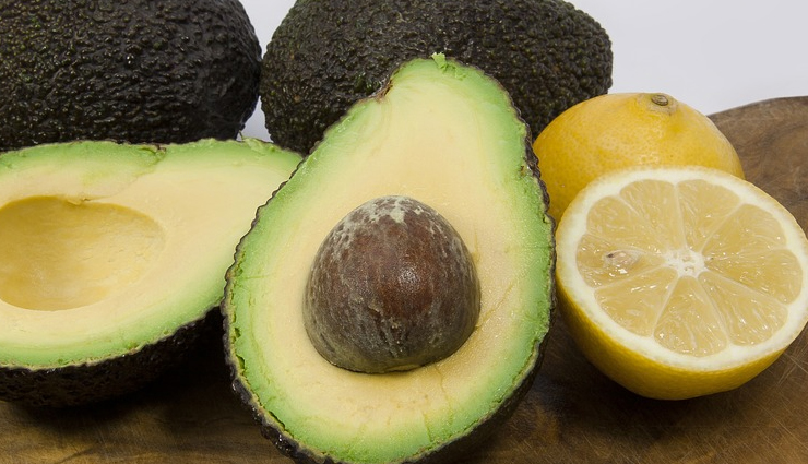 diy egg face mask,egg face mask for younger skin,beauty tips,beauty hacks,egg face masks