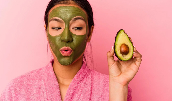 diy ways to use avocado to get rid of dry skin naturally,beauty tips,beauty hacks