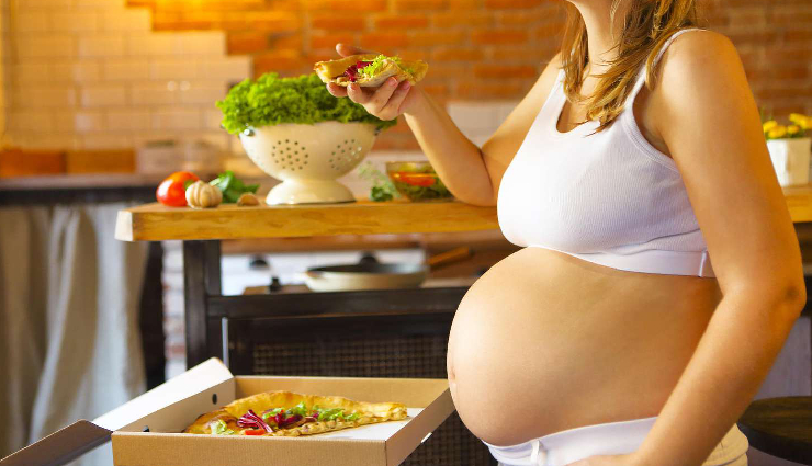 सावधान! प्रेगनेंसी में खाने की इन चीजों से बना लें दूरी, इनके नुकसान है कई, रहें सतर्क