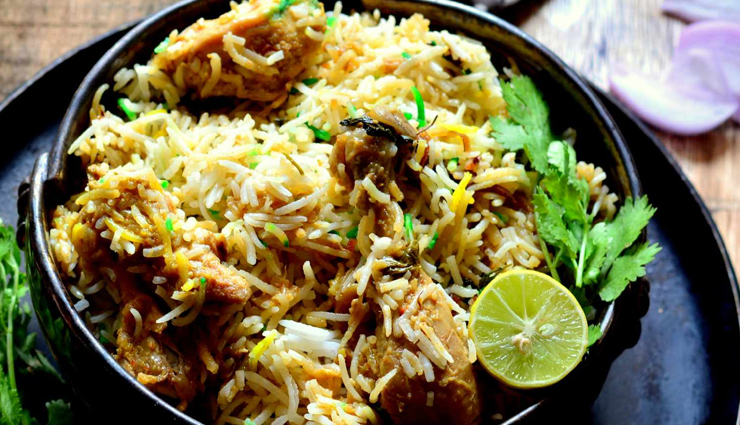 lucknow best food,culinary delights of lucknow,taste the flavors of lucknow,famous dishes of lucknow,authentic lucknow cuisine,must-try food in lucknow,lucknow gastronomic delights,traditional food of lucknow,popular food joints in lucknow,lucknow food guide
