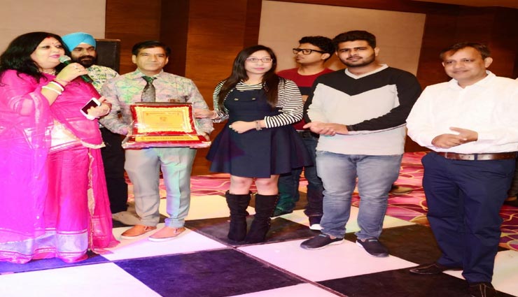 top 21 business entrepreneur award,businessman vishnu tak