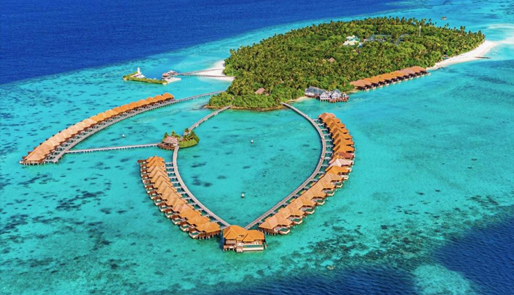 maldives,family vilas in maldives,family stay in maldives,foreign destination,travel,travel guide,travel tips