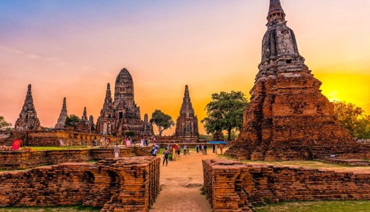 wat chaiwatthanaram,wat phra sri sanphet,wat lokaya sutha,wat phra mahthat,ayutthaya historical park,wat yai chai mang khon,wat yai chai mang khon,ayutthaya,thailand,places to visit in ayutthaya
