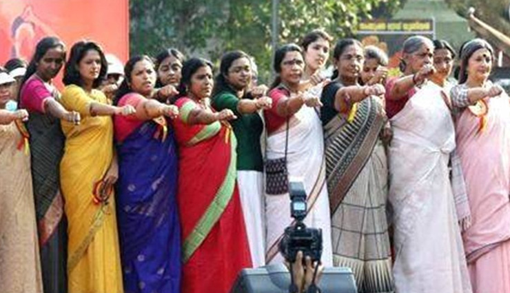 Lakhs of women form 620-km long ‘human wall’ for equlity in Kerala