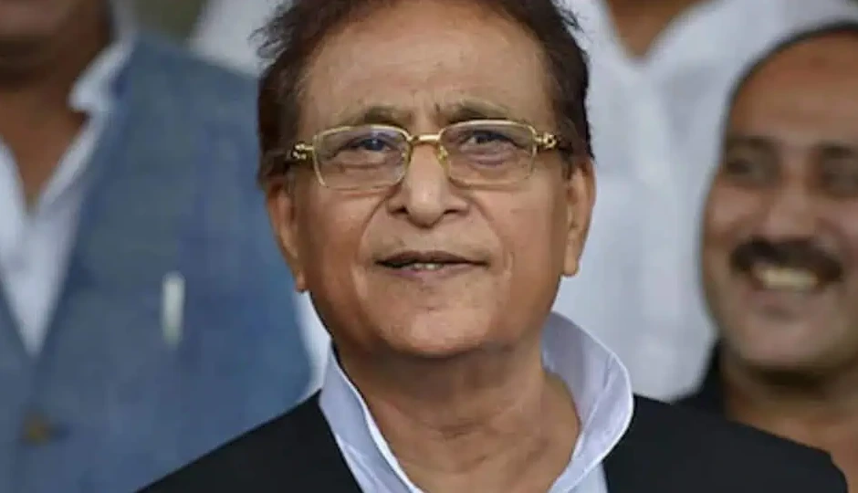 हमारे पास चरित्र है, मैं बिकाऊ नहीं’ – BSP में जाने की अटकलों पर आजम खान का सधा हुआ जवाब