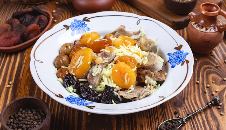 local cuisine of azerbaijan,azerbaijan,dolma,lahmacun,lamb stew with chestnuts and dried fruit,baliq kebab,plov,sadj