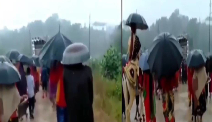 सोशल मीडिया पर वायरल हो रहा शादी का यह वीडियो, भरी बारिश में बारात लेकर निकला दूल्हा!
