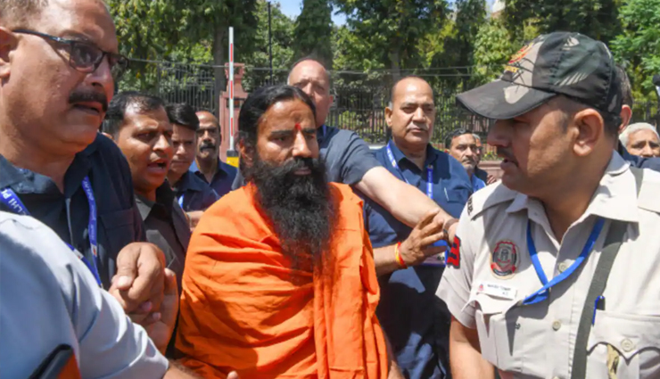 बाबा रामदेव को सुप्रीम कोर्ट से फिर लगी फटकार, माफी मांगने के एटीट्यूड पर उठाए सवाल