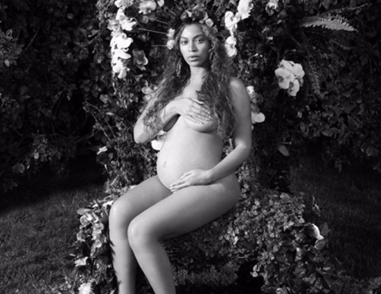 Pregnancy Fashion Goals from These 5 Divas