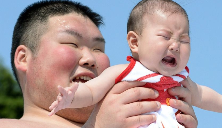 दुनियाभर में खेले जाते हैं ये अजीबो-गरीब खेल, आपको हैरान कर देगी यह जानकारी weird games around the world,unusual sports played globally,bizarre games from different cultures,strange and unique games worldwide,odd sports and competitions across the globe,quirky games played in different countries,unconventional sports events around the world,extraordinary games from various cultures,curious and unusual games played internationally,surprising and peculiar sports worldwide