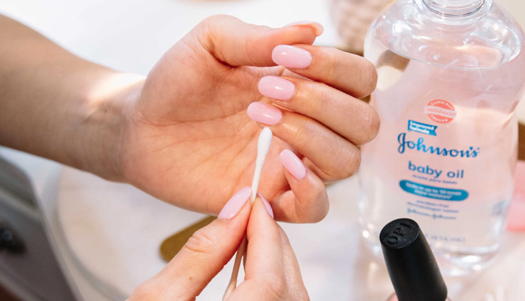 dry nail polish quickly,nail polish,nail polish dray,tips to dry nail polish faster,beauty,beauty tips