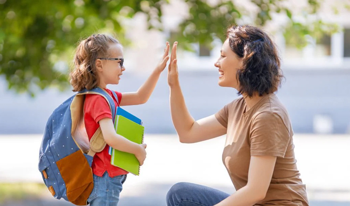 क्या इस साल से आपका बच्चा जाएगा पहली बार स्कूल, इस तरह करें उन्हें तैयार will your child go to school for the first time from this year prepare them in this way,mates and me,relationship tips