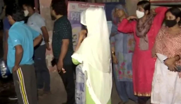 दिल्ली में मामूली बात पर बिगड़े हालात, दो समूहों में जमकर हुई पत्थरबाजी, 20 लोग हिरासत में