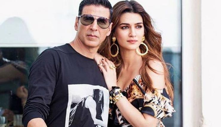 जैसलमेर : गड़ीसर तालाब पर फिल्माया गया बच्चन पांडे फिल्म का एक गाना