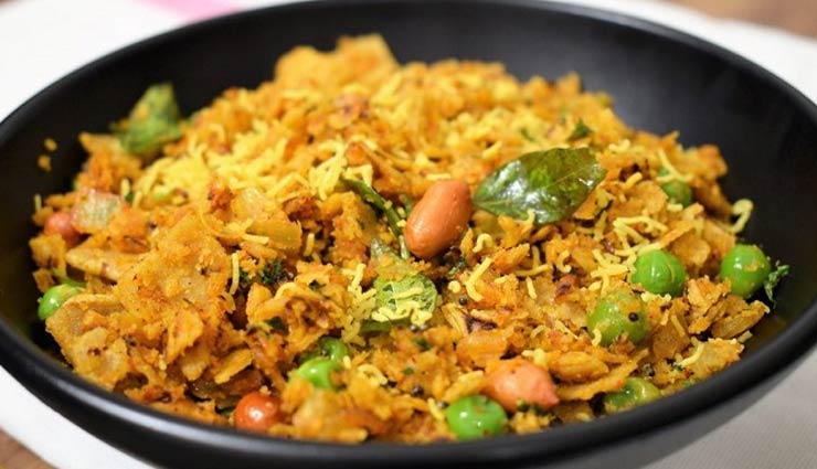 bachi rotu ka poha,bachi roti recipe,roti recipe,recipe,snacks recipe