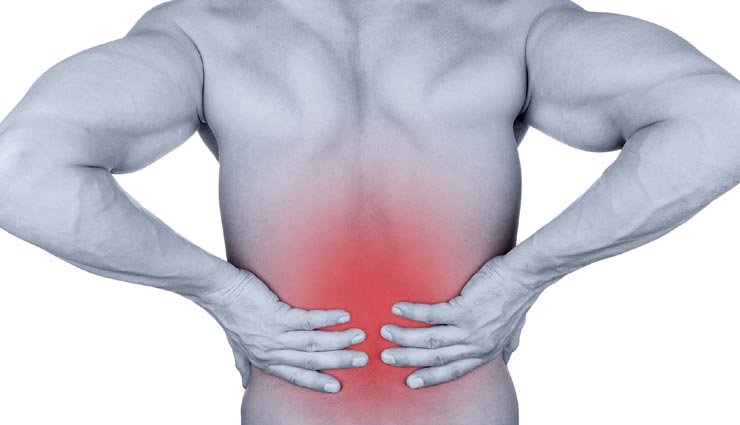 मिनटों में मिलेगा कमर दर्द से छुटकारा, आजमाए ये बेहतरीन उपाय