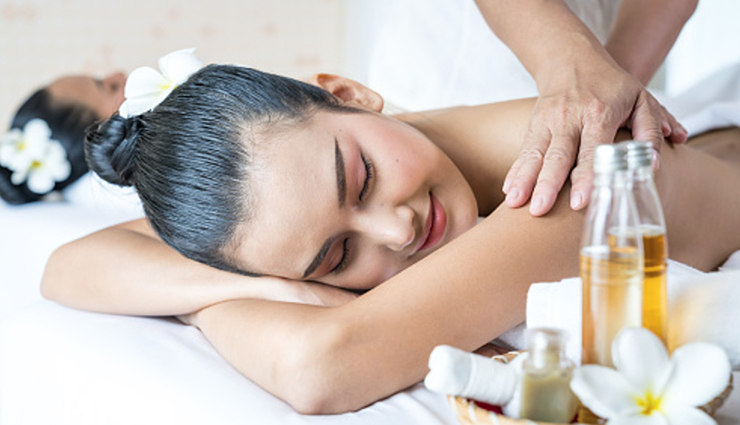 कमर की अकड़न से बढ़ती हैं दर्द की समस्या, इन घरेलू उपायों से मिलेगा आराम waist stiffness relief,waist pain home remedies,remedies for stiff waist,home treatments for waist pain,natural remedies for waist stiffness,relieving waist discomfort at home,alleviate waist stiffness with home remedies,home remedies for waist pain relief,ease waist pain naturally at home,waist stiffness remedies