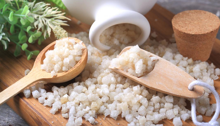 कमर की अकड़न से बढ़ती हैं दर्द की समस्या, इन घरेलू उपायों से मिलेगा आराम waist stiffness relief,waist pain home remedies,remedies for stiff waist,home treatments for waist pain,natural remedies for waist stiffness,relieving waist discomfort at home,alleviate waist stiffness with home remedies,home remedies for waist pain relief,ease waist pain naturally at home,waist stiffness remedies