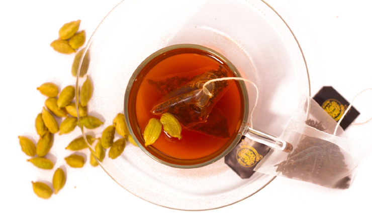 acv solution,fennel mouthwash,fenugreek mouthwash,cardamom tea,chewing parsley,bad breath,home remedies,home remedies to treat bad breath,Health tips,fitness tips