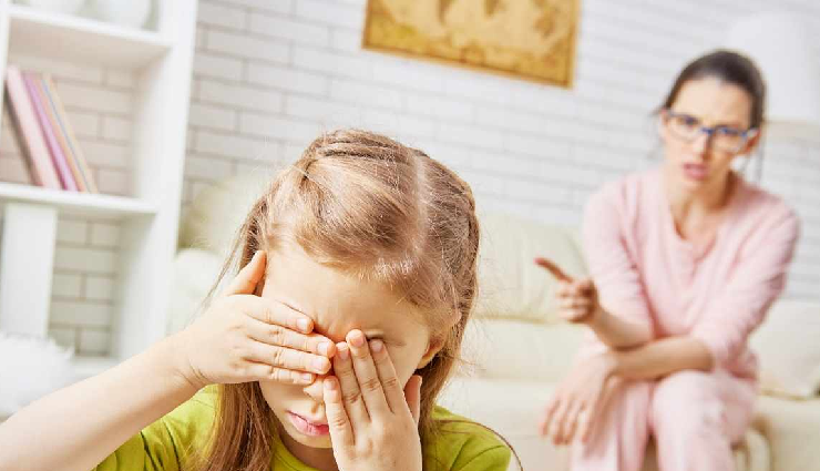 signs of bad parenting,parenting red flags,indications of poor parenting,recognizing bad parenting behavior,parenting mistakes to avoid,warning signs in parenting,negative parenting indicators,identifying unhealthy parenting,poor parenting habits,reducing negative impact on children