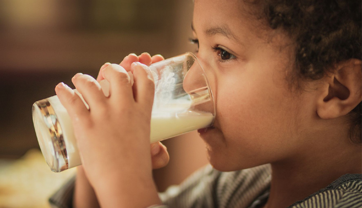 रोज इस चीज को पीने वाले बच्‍चों को नहीं होती आयरन की कमी, हड्डियां भी होती है मजबूत
