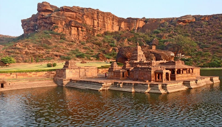 badami,places to visit in badami,badami karnataka,tourist,holidays