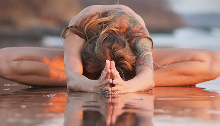 yoga poses to treat fatigue,balasana,bhujangasana,baddha konasana,adho mukha svanasana,marjaryasana,health tips for fatigue,yoga to increse immunity,yoga to stregthen health,Health tips,healthy living