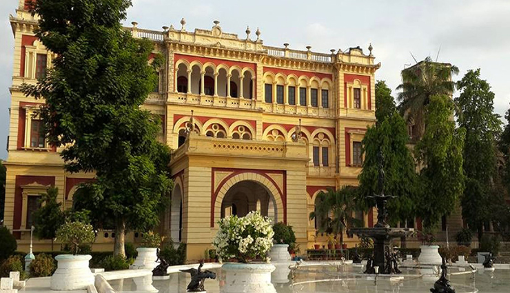 vadodara is the cultural capital of gujarat if you come here you must visit these 10 places,holiday,travel,tourism