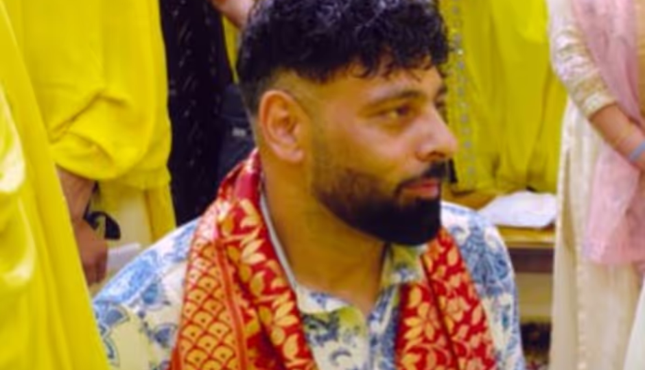 tara sutaria,actress tara sutaria,veer pahariya,actor veer pahariya,tara veer,tara veer photo,tara veer relationship,badshah,rapper badshah,premanand ji maharaj,badshah premanand