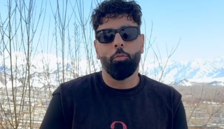 2 News : बादशाह ने शेयर कीं 2 तस्वीरें, हालत देख घबराए फैंस, इस मामले में पूछताछ के लिए ED के समक्ष पेश हुए अभिनेता