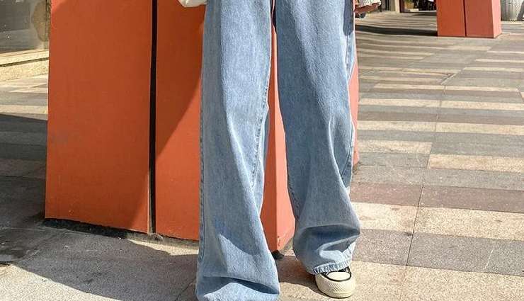 womens jeans,denim fashion,perfect jeans,wide leg jeans,baggy jeans,boyfriend jeans,womens fashion,jeans for every occasion,finding the perfect fit,elevate your style,denim diva,timeless jeans,versatile denim,womens wardrobe staples,fashion icons,casual-chic style,effortless coolness,laid-back elegance,personal style,empowerment through fashion