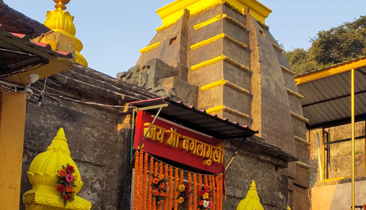 temples in kangra,himachal pradesh,famous temples in kangra,kangra devi temples,ancient temples in kangra,religious sites in kangra,spiritual destinations in himachal pradesh,temple tourism in kangra,must-visit temples in kangra,kangra temple architecture,pilgrimage in kangra,divine experiences in kangra