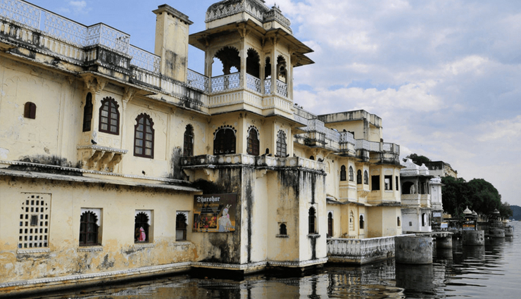 historical places in udaipur,udaipur historical sites,beautiful places in udaipur,top attractions in udaipur,must-visit udaipur monuments,best forts in udaipur,palaces in udaipur,udaipur heritage tour,udaipur cultural sites,udaipur tourist spots
