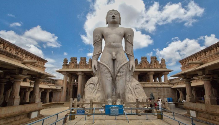 pilgrimage sites in india,must visit pilgrimage sites in india,pilgrimage sites to travel in india,india travel,india tourism,places to visit in india,india holidays