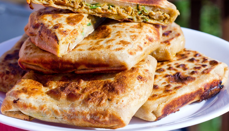 must-try street food in mumbai,mumbai street food guide,best street food in mumbai,famous mumbai street food,mumbai culinary tour,top street foods in mumbai,mumbai food adventure,iconic mumbai street dishes,street food in mumbai,misal pav mumbai,vada pav mumbai,ragda pattice mumbai,bhel puri and sev puri,pav bhaji mumbai,bombay sandwich street food,baida roti mumbai,pani puri mumbai,keema pav mumbai,frankie mumbai,mumbai food culture