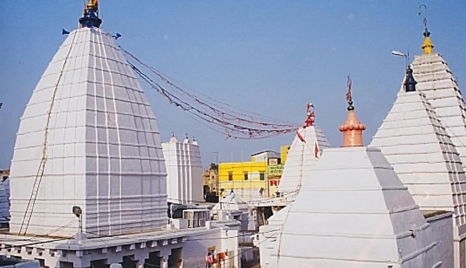 sawan 2025,shiva temples to visit,famous shiva temples india,mahadev blessings,sawan pilgrimage,devotional travel sawan,shiv bhakti,sawan special temples,sawan temple list,lord shiva temples india