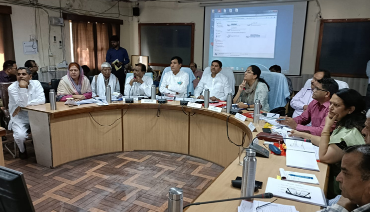 मनरेगा योजना गरीब व्यक्तियों को रोजगार प्रदान करती है इसमें लापरवाही बर्दाश्त नहीं होगी: ग्रामीण विकास एवं पंचायती राज मंत्री