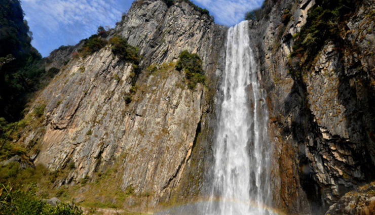 best waterfalls in china,china most majestic waterfalls,top natural wonders in china,captivating waterfalls in china,breathtaking cascades of china,explore china stunning waterfalls,china scenic waterfall destinations,discovering the beauty of chinese waterfalls,unveiling china impressive waterfall landscapes
    must-visit waterfalls in china