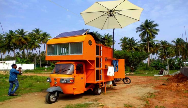 देखने को मिला युवक का कमाल, ऑटो में ही बना डाला शानदार घर