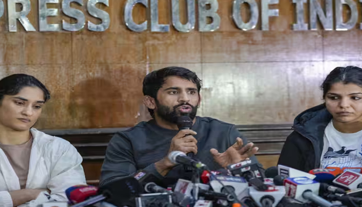 रेसलर बजरंग पूनिया ने लिखा PM मोदी को पत्र, मैं अपना पद्मश्री लौटा रहा हूँ, खेल मंत्रालय ने कहा यह उनका निजी फैसला