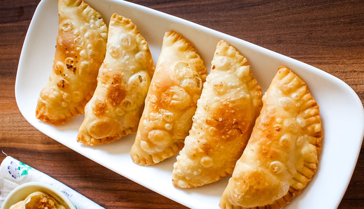 Holi Recipe- Try This Baked Gujiya