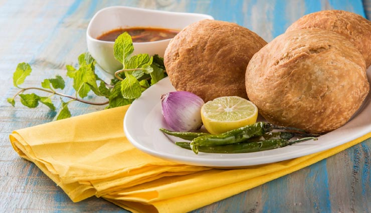 इस वीकेंड पर फ्राइड नहीं बेक्ड कचौरी का लें आनंद #Recipe