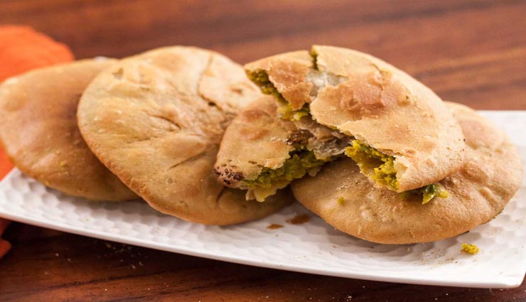 इस वीकेंड पर फ्राइड नहीं बेक्ड कचौरी का लें आनंद #Recipe baked kachori recipe,recipe,recipe in hindi,special recipe