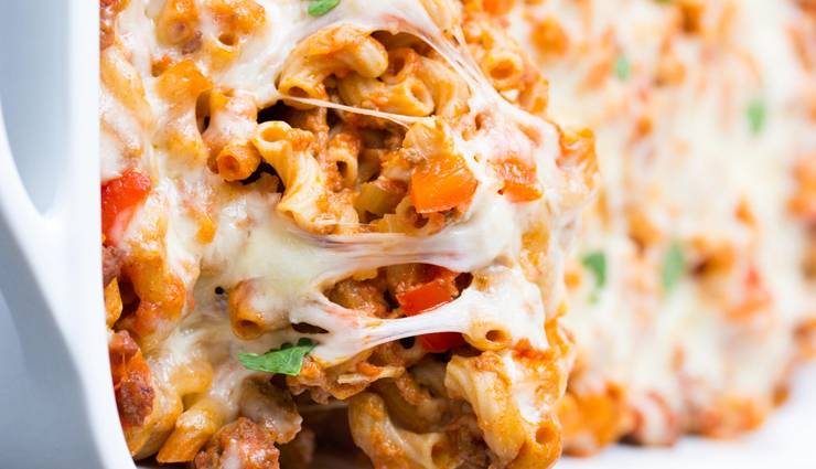 baked pasta in vegetable sauce,cheesey baked pasta,baked pasta recipe,easy recipes,hunger struck,food