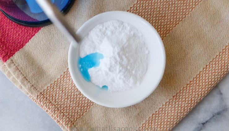 diy hair dye stain removal,remove hair dye from skin,hair dye stain remedies,coconut oil for dye stains,baking soda dish soap stain removal,toothpaste hair dye stain,rubbing alcohol dye stain,makeup remover for dye,lemon juice baking soda dye stain,vinegar baking soda stain removal