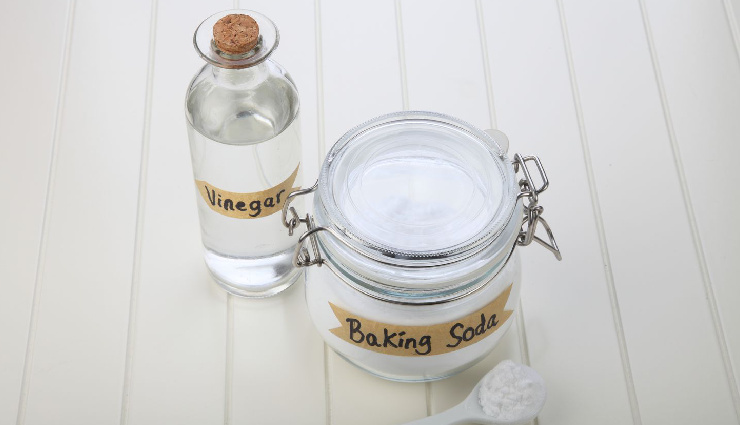 diy hair dye stain removal,remove hair dye from skin,hair dye stain remedies,coconut oil for dye stains,baking soda dish soap stain removal,toothpaste hair dye stain,rubbing alcohol dye stain,makeup remover for dye,lemon juice baking soda dye stain,vinegar baking soda stain removal