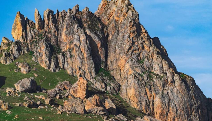 baku hiking trails,best hikes in baku,amazing hikes in baku,hiking in azerbaijan,outdoor adventures in baku,nature trails in baku,scenic hikes in baku,trekking in baku,must-visit hiking spots in baku,baku mountain trails,offbeat hikes in baku,hiking experiences in baku,best trekking routes in azerbaijan,baku nature walks,unforgettable hikes in baku,top hiking destinations in baku,azerbaijan hiking experiences,baku eco-tourism,adventure hiking in baku,exploring baku on foot