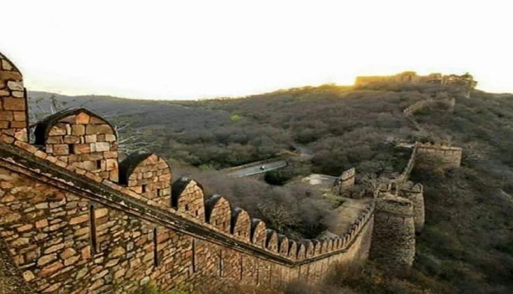 आखिर क्यों कहा जाता हैं भारत के इस किले को कुंवारा, जानें इसके रहस्य