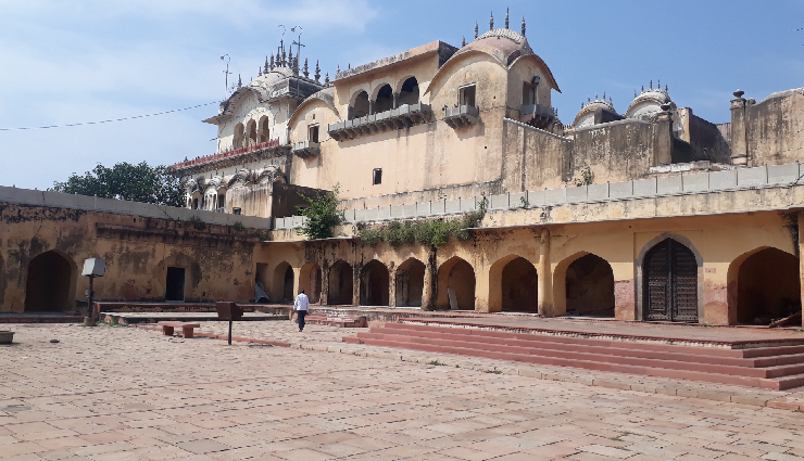 alwar tourist attractions,alwar sightseeing,alwar forts,alwar palace,alwar city tour,alwar heritage sites,alwar historical places,alwar wildlife sanctuary,alwar lakes,alwar gardens,alwar museums,alwar temples,alwar cultural heritage,alwar adventure activities,alwar day trips